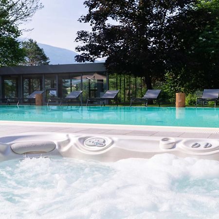 Hotel Flora Comano Terme Buitenkant foto